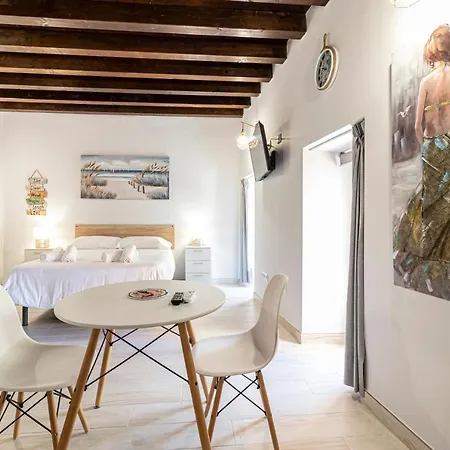 Allo Plateros Centro Jacuzzi Comunitario חרז